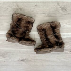 fur no boundaries boots